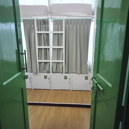 Hostel Latha Yangon Ngoại thất bức ảnh