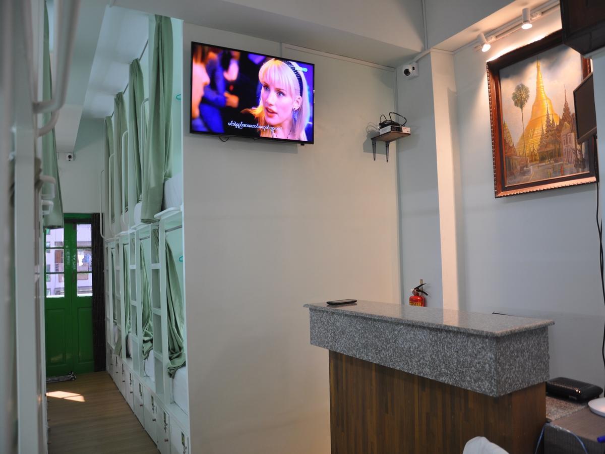 Hostel Latha Yangon Ngoại thất bức ảnh