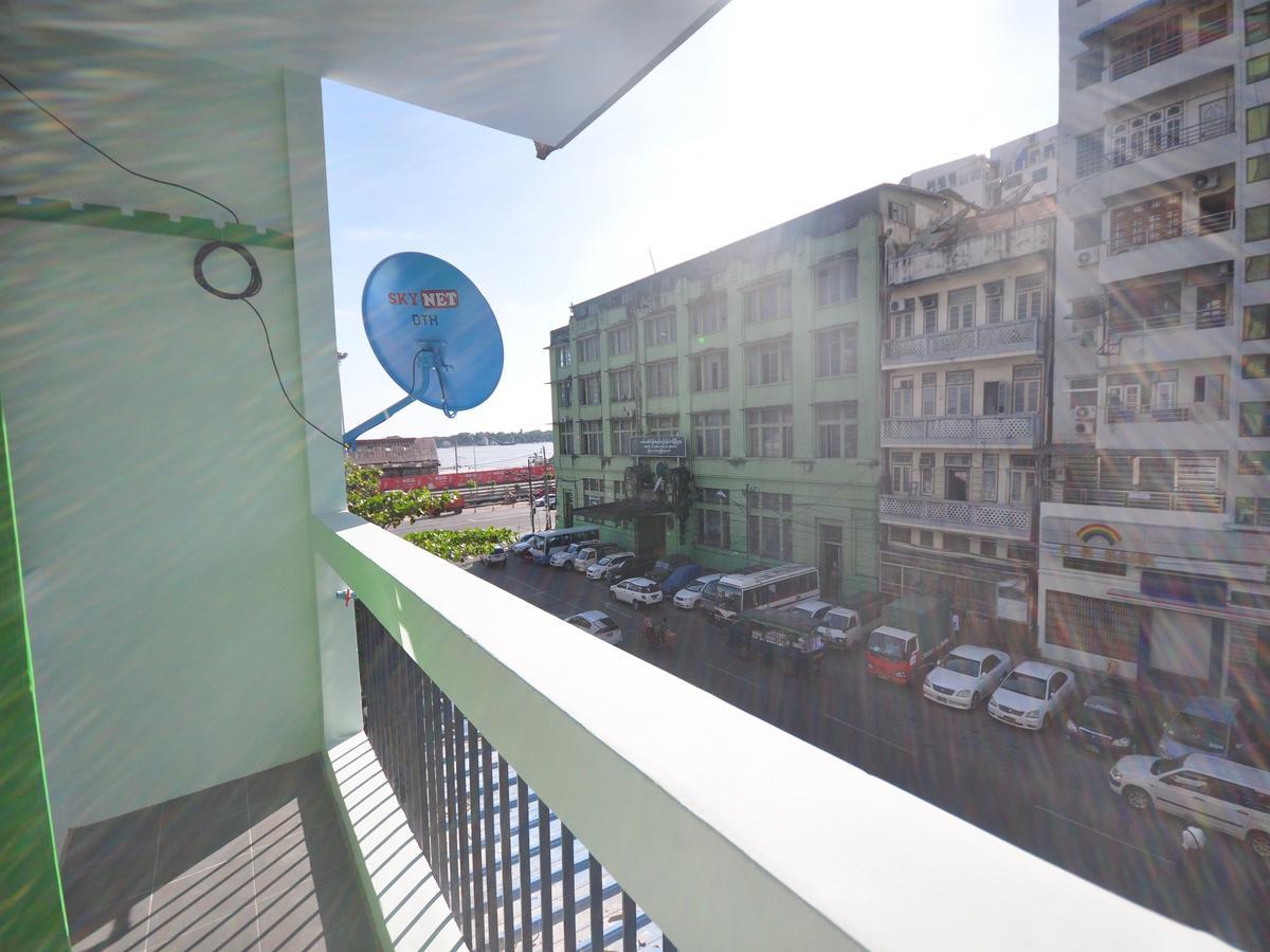 Hostel Latha Yangon Ngoại thất bức ảnh